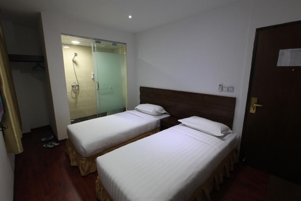 Yangon Regency Hotel Exterior photo