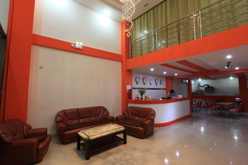 Yangon Regency Hotel Exterior photo